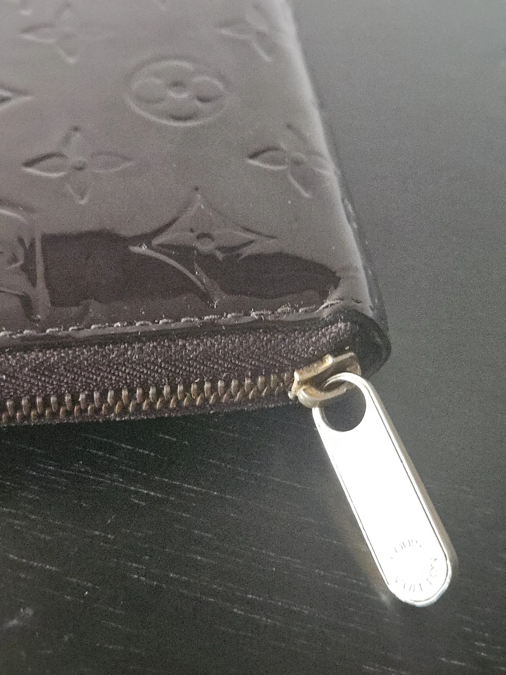 Louis Vuitton Vernis Zippy Wallet - Burgundy